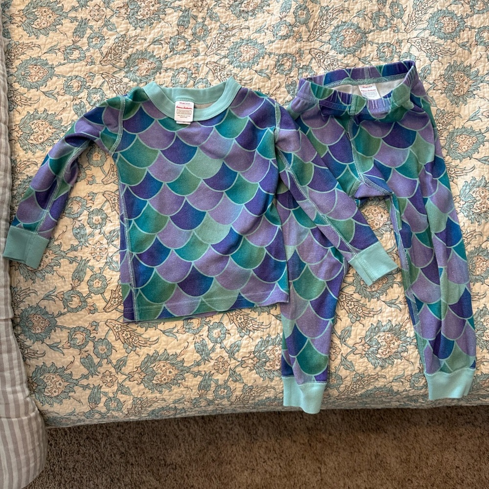 Hanna Anderson Pajamas, Size 3 Cute Mermaid pattern.